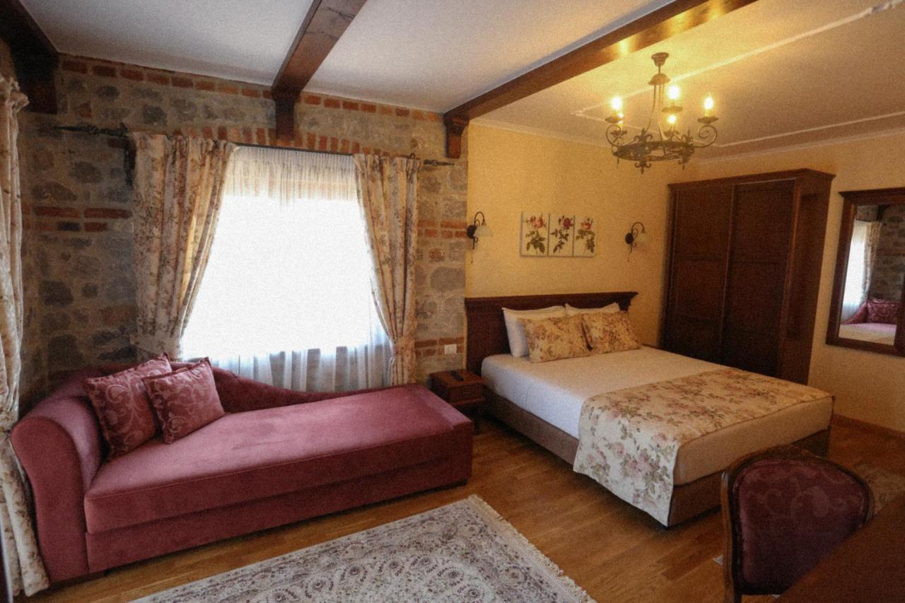 Vila Dante Boutique Hotel Tushemisht Екстер'єр фото