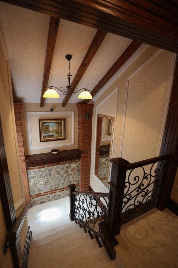Vila Dante Boutique Hotel Tushemisht Екстер'єр фото