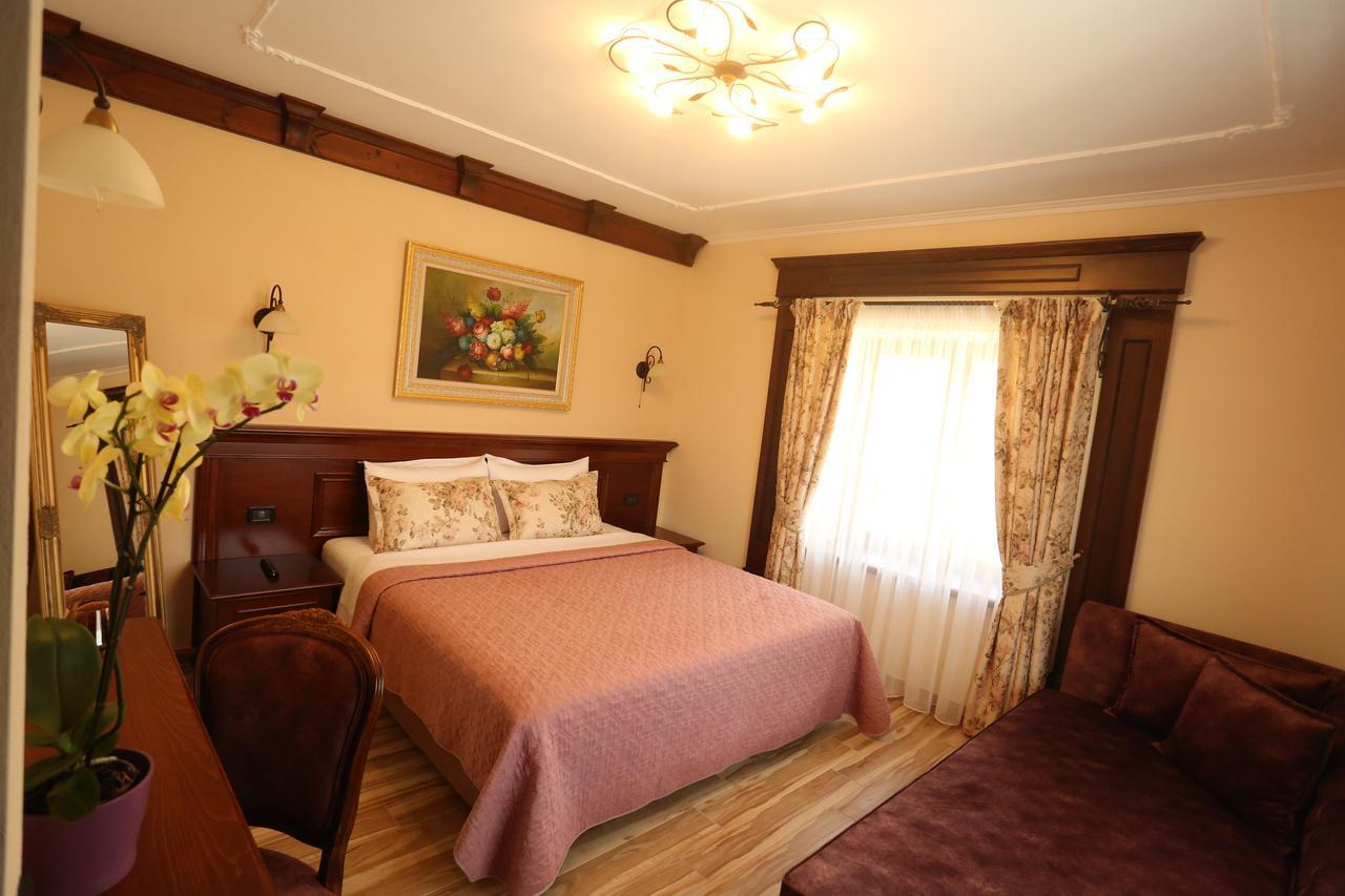 Vila Dante Boutique Hotel Tushemisht Екстер'єр фото