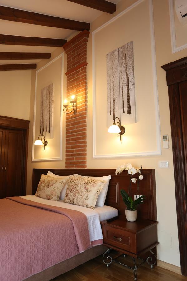 Vila Dante Boutique Hotel Tushemisht Екстер'єр фото