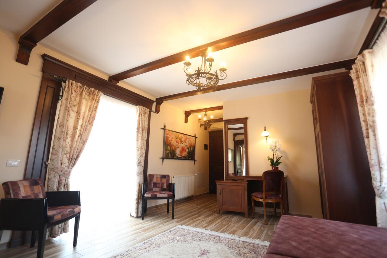 Vila Dante Boutique Hotel Tushemisht Екстер'єр фото