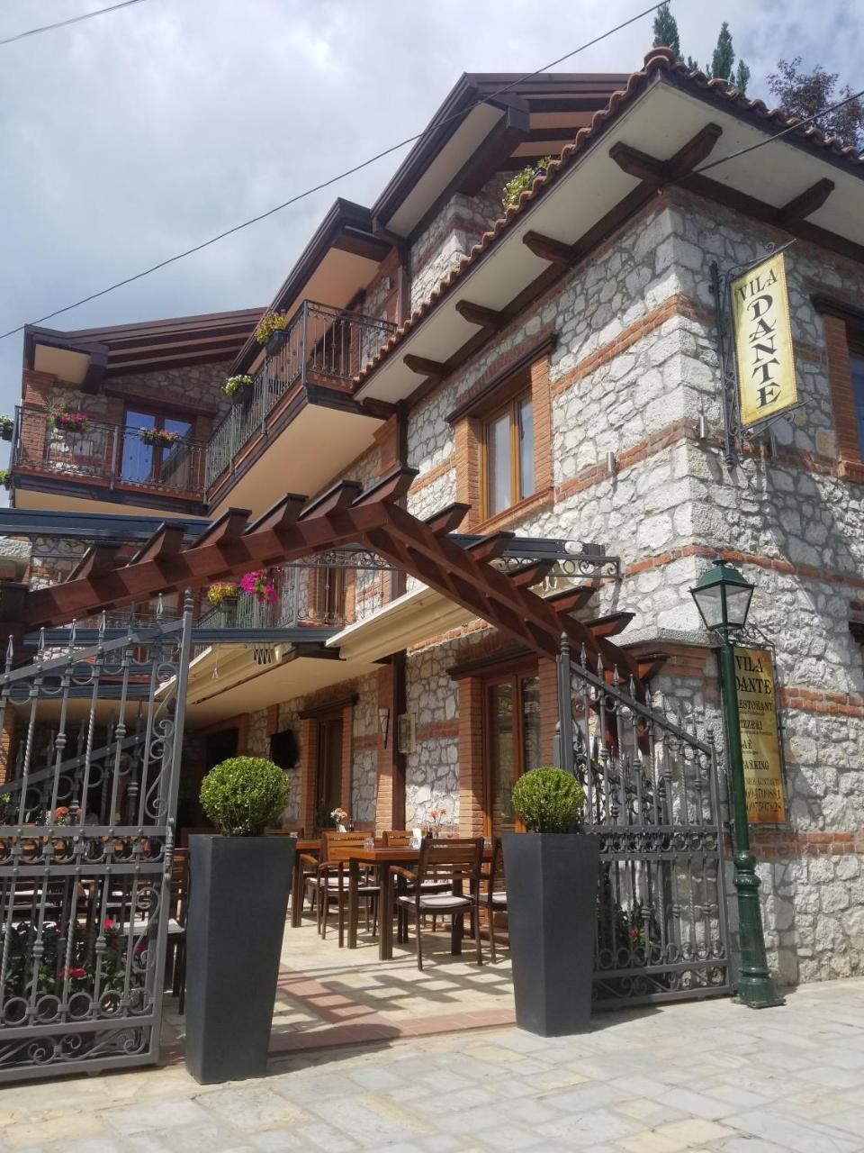Vila Dante Boutique Hotel Tushemisht Екстер'єр фото